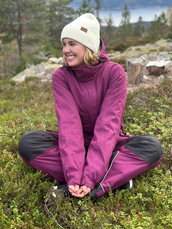 Hoppindressen Bringebær Dame