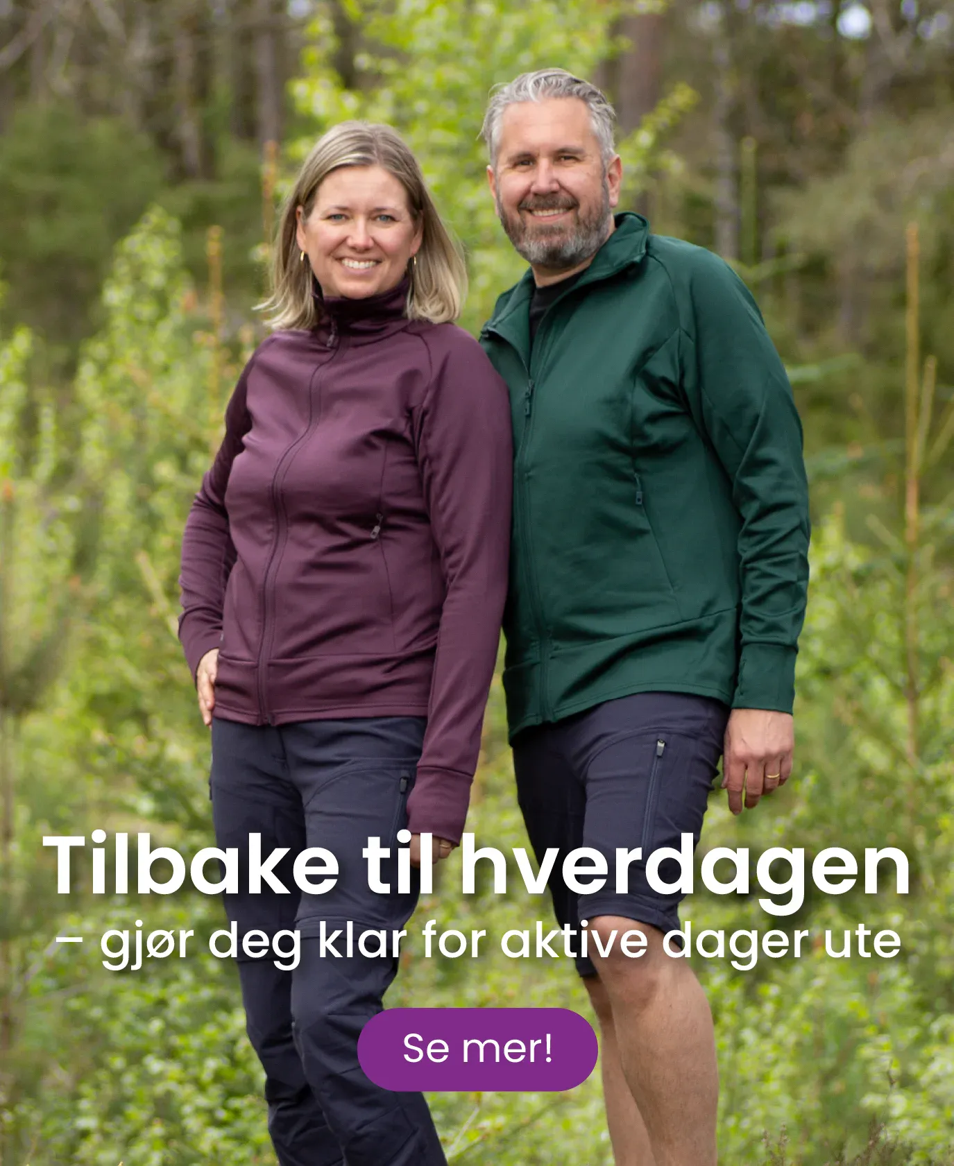 mann kjører trillebår med dame. ha det gøy i allværstøy fra hoppin